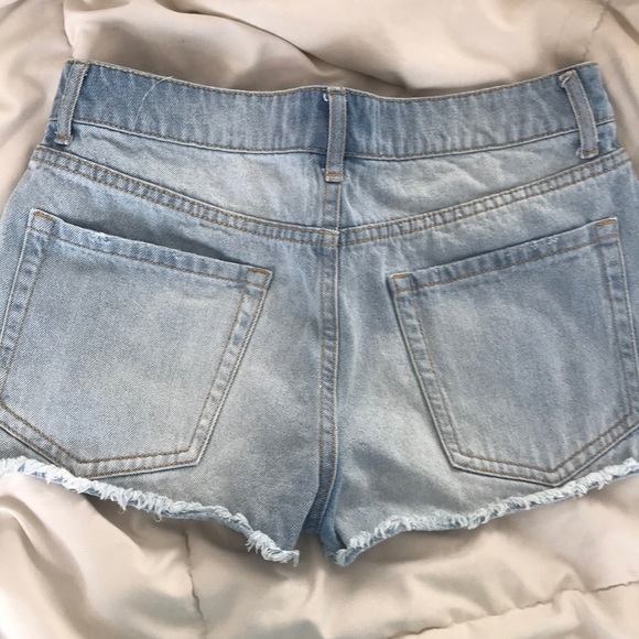 Forever 21 Jean shorts - Picture 2 of 3